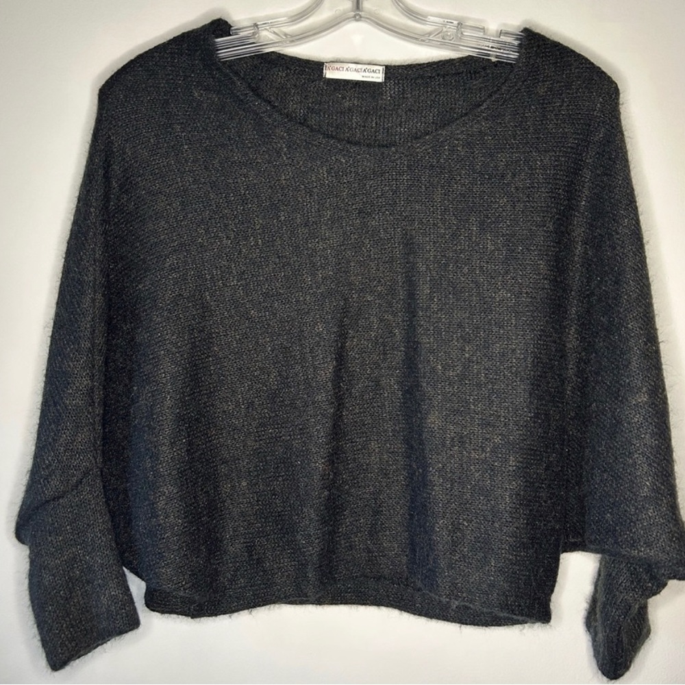 A'GACI Crop Top Sweater. Size S.